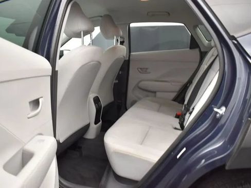 Used 2025 Hyundai Kona SEL FWD image 15