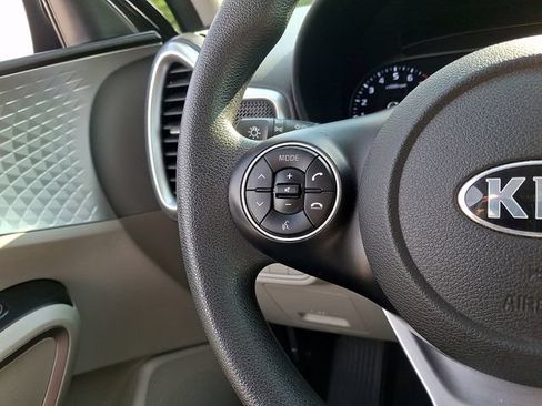 Used 2021 Kia Soul LX FWD image 20