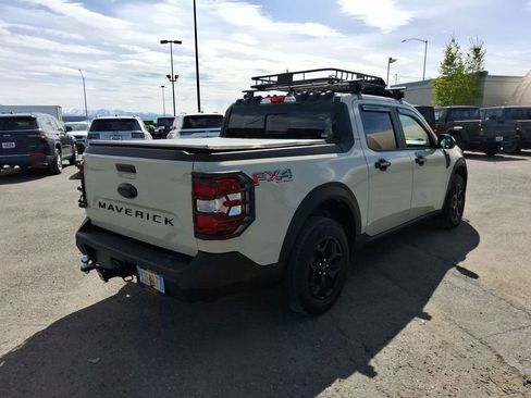 Used 2024 Ford Maverick Lariat w/ FX4 Off-Road Package AWD/4WD image 8
