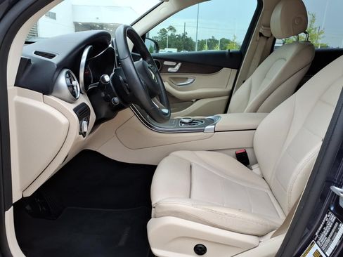 Used 2019 Mercedes-Benz GLC 300 image 13