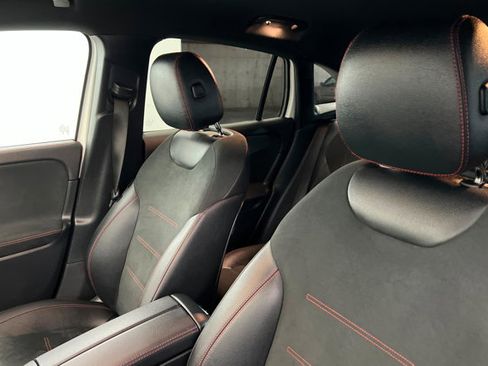 Used 2023 Mercedes-Benz GLA 250 image 16