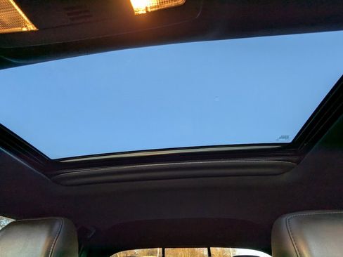 Used 2023 Toyota Tacoma Limited image 19