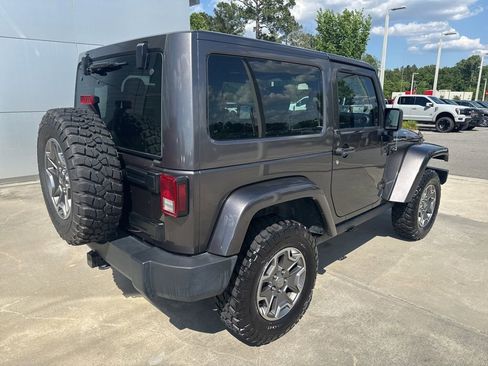 Used 2014 Jeep Wrangler Rubicon w/ Power Convenience Group AWD/4WD image 6