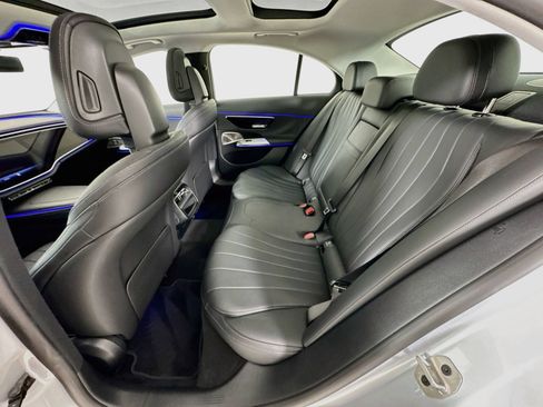 Used 2024 Mercedes-Benz E 450 4MATIC Sedan image 27