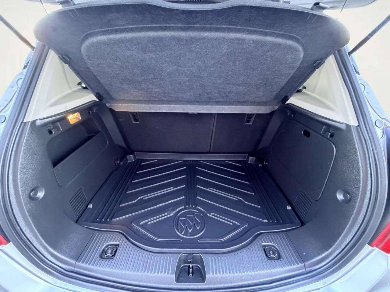 Used 2017 Buick Encore Preferred FWD image 5