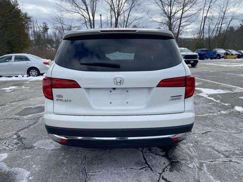 Used 2017 Honda Pilot Touring image 6