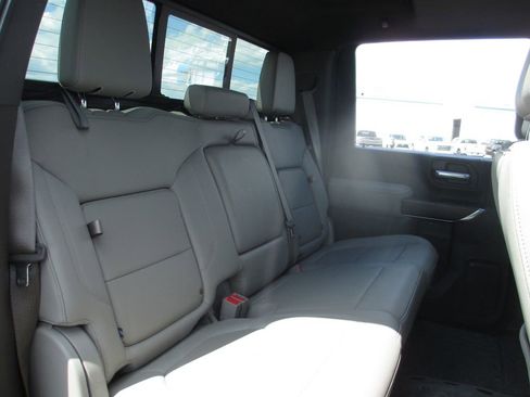 Used 2020 GMC Sierra 2500 SLT w/ Technology Package AWD/4WD image 25