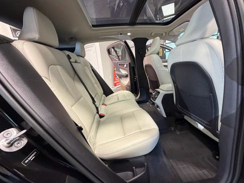 Used 2023 Volvo XC40 B5 Plus w/ Driver Assist Package AWD/4WD image 50