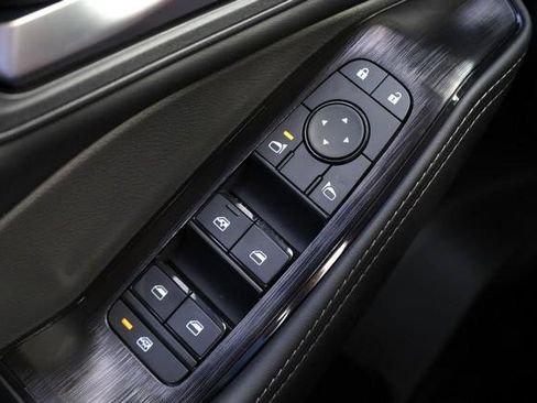 New 2026 Nissan Rogue SV AWD/4WD image 17