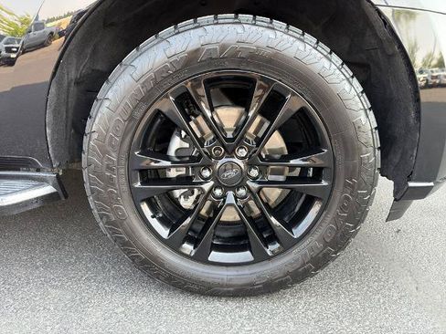 Certified 2022 Ford Expedition XLT AWD/4WD image 5