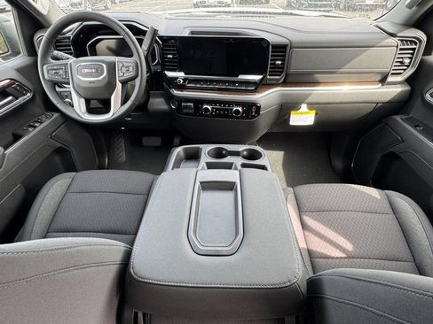 New 2026 GMC Sierra 1500 Elevation image 6