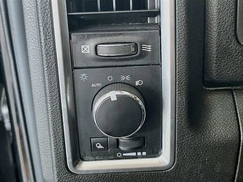 Used 2023 RAM 1500 Classic SLT w/ Trailer & Traction Group AWD/4WD image 10