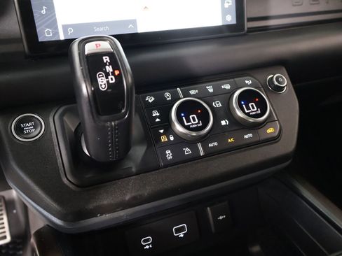 Used 2020 Land Rover Defender 110 X AWD/4WD image 8