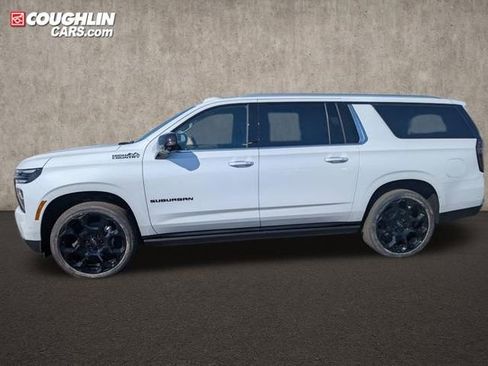 New 2026 Chevrolet Suburban High Country image 4