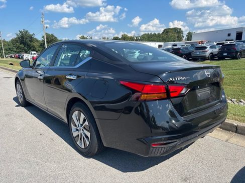 Used 2023 Nissan Altima 2.5 S FWD image 4