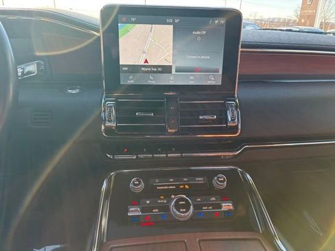 Used 2021 Lincoln Navigator L Reserve w/ Luxury Package image 17