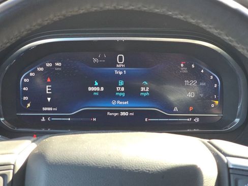 Used 2023 Chevrolet Suburban Premier image 18