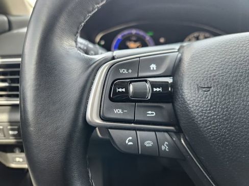 Used 2022 Honda Accord Touring image 28