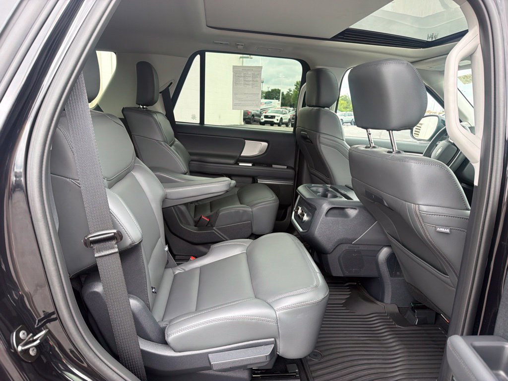 Certified 2026 Ford Expedition Active AWD/4WD image 49