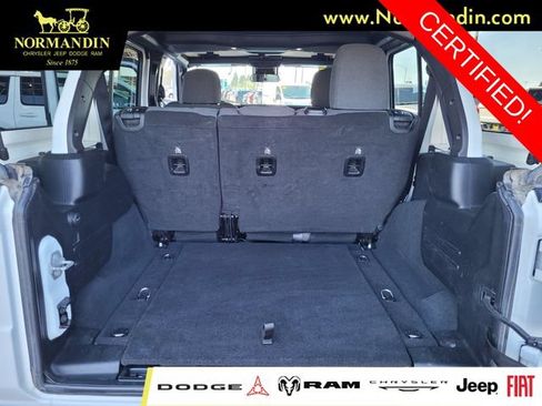 Certified 2025 Jeep Wrangler Unlimited Rubicon AWD/4WD image 19