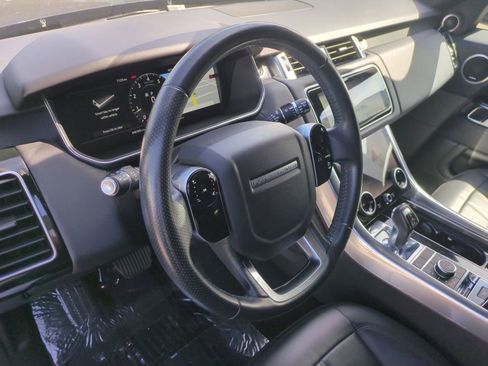 Used 2019 Land Rover Range Rover Sport HSE image 17