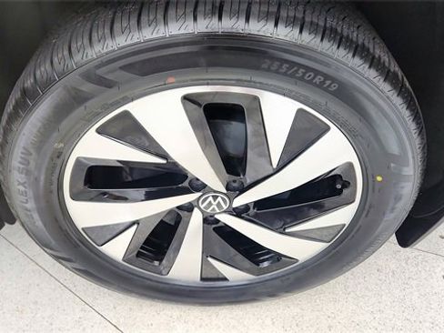 Used 2023 Volkswagen ID.4 Pro image 54