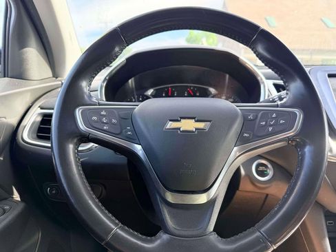 Used 2019 Chevrolet Equinox LT w/ Driver Convenience Package FWD image 18