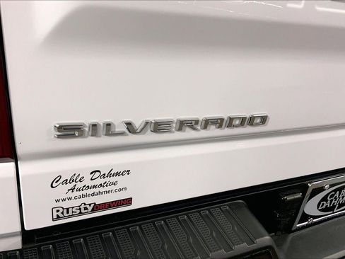 Used 2025 Chevrolet Silverado 1500 ZR2 w/ Technology Package AWD/4WD image 8