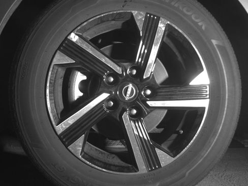 Used 2025 Nissan Sentra SV FWD image 12