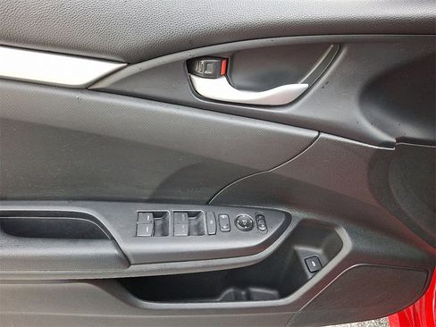 Used 2019 Honda Civic Sport image 12