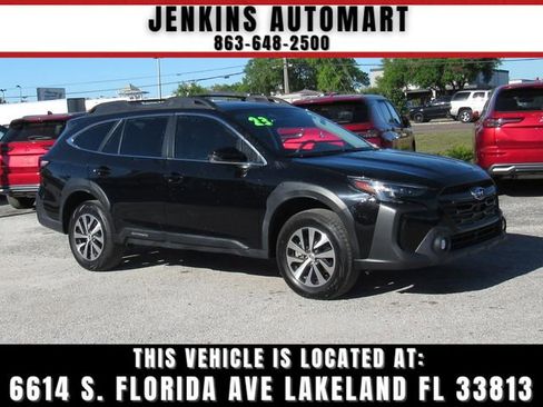 Used 2023 Subaru Outback Premium AWD/4WD image 1