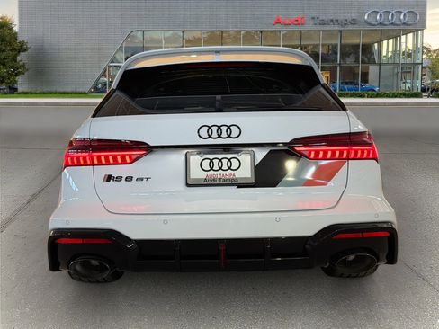New 2025 Audi RS 6 performance image 4