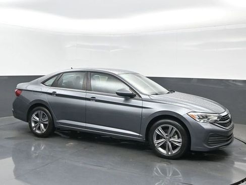 Used 2022 Volkswagen Jetta SE FWD image 7