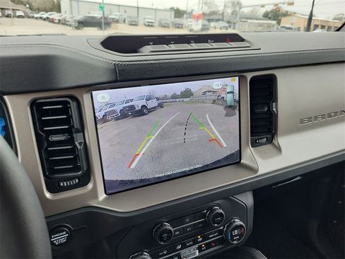 New 2025 Ford Bronco Outer Banks w/ Sasquatch Package image 23