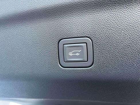 New 2026 GMC Yukon Denali image 19