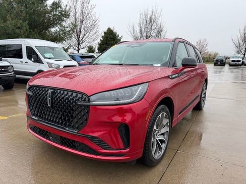 New 2026 Lincoln Aviator AWD image 10