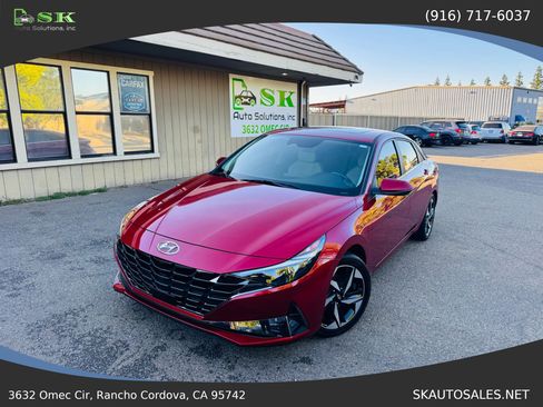 Used 2023 Hyundai Elantra Limited FWD image 1