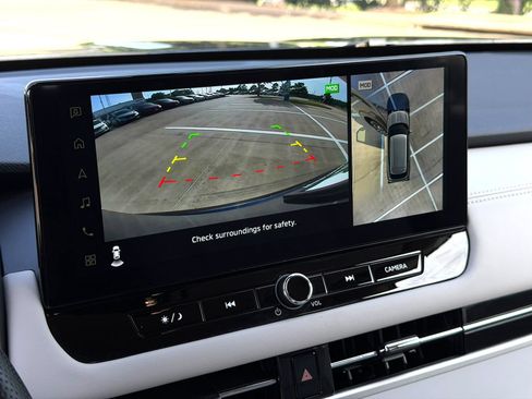 Used 2025 Mitsubishi Outlander SEL FWD image 16