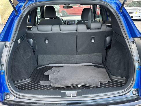 Used 2022 Honda HR-V Sport image 7