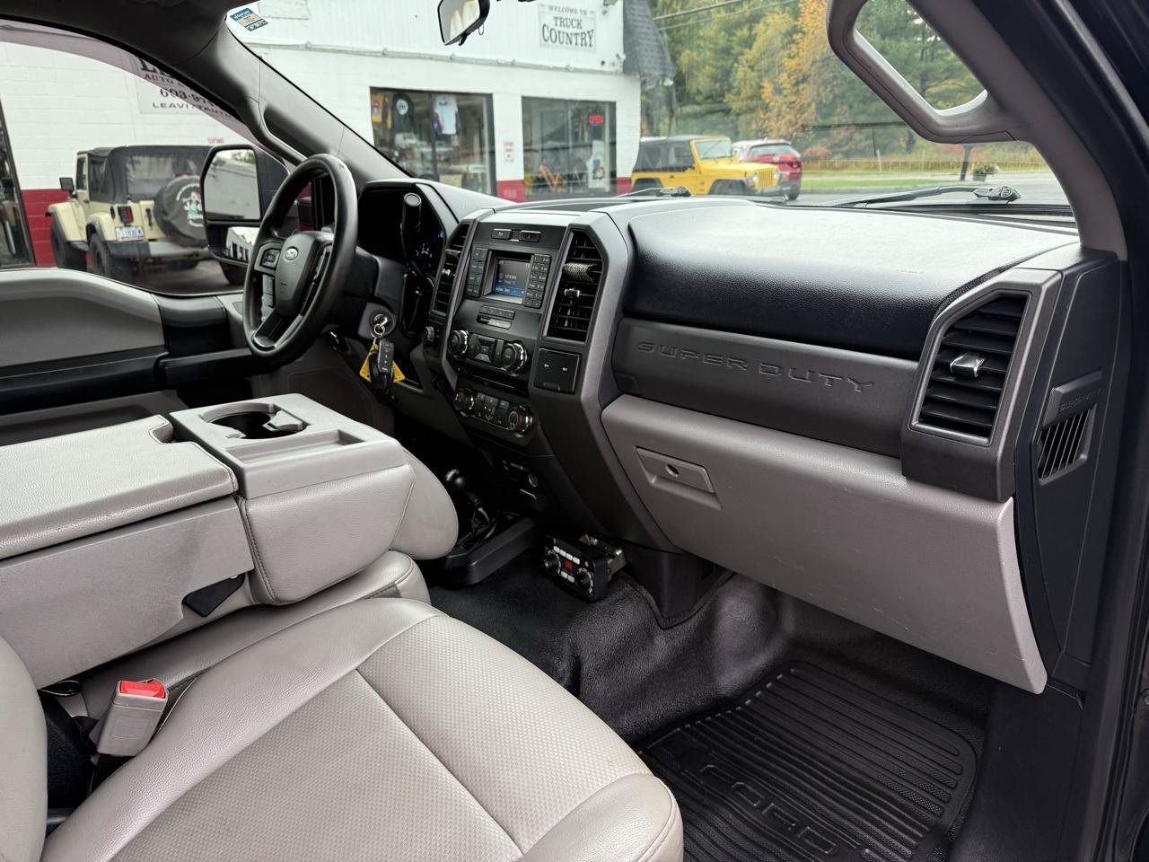 Used 2017 Ford F350 XL AWD/4WD image 23