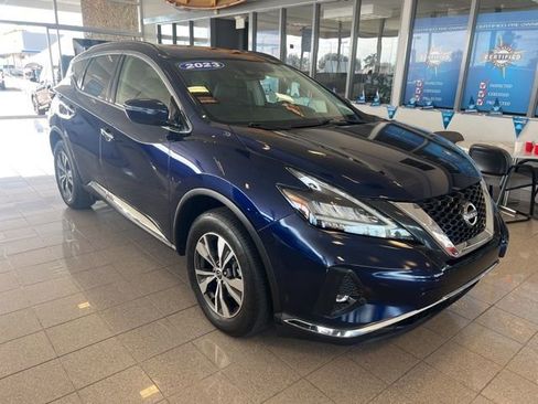 Used 2023 Nissan Murano SV image 2