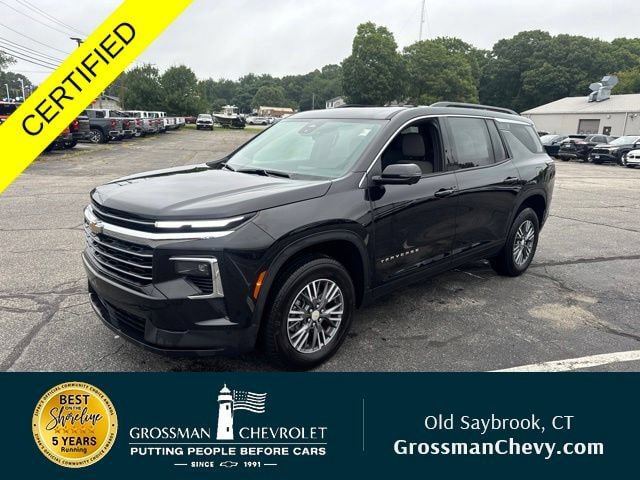 Used 2026 Chevrolet Traverse LT w/ Driver Confidence Package FWD image 3