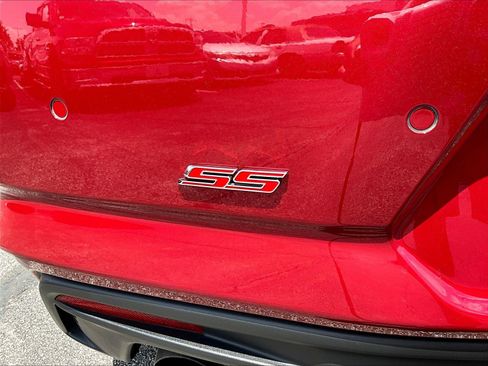 Used 2019 Chevrolet Camaro SS RWD image 21
