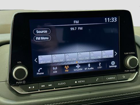 Used 2023 Nissan Rogue SV image 21