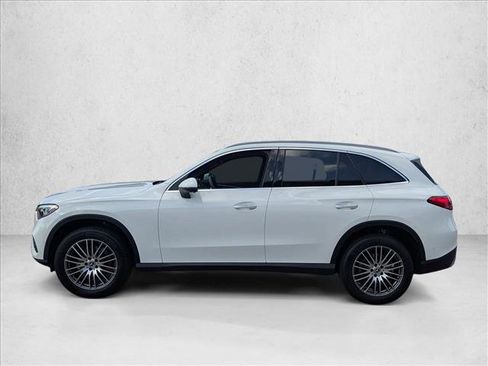 Used 2026 Mercedes-Benz GLC 300 image 5