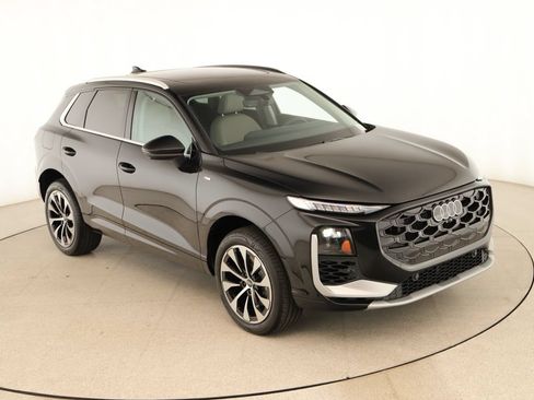 New 2026 Audi Q3 quattro 2.0T AWD/4WD image 37