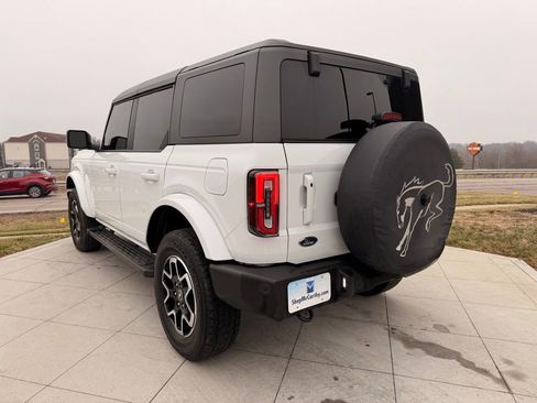 Used 2022 Ford Bronco Outer Banks image 3