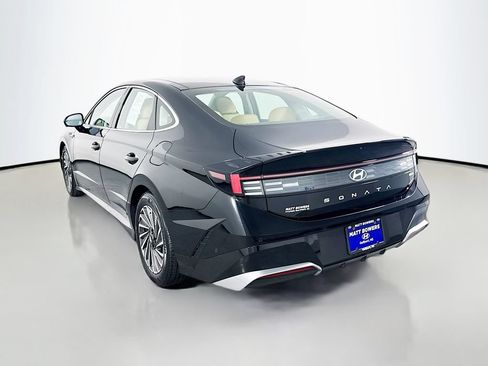 Certified 2025 Hyundai Sonata Limited FWD image 7