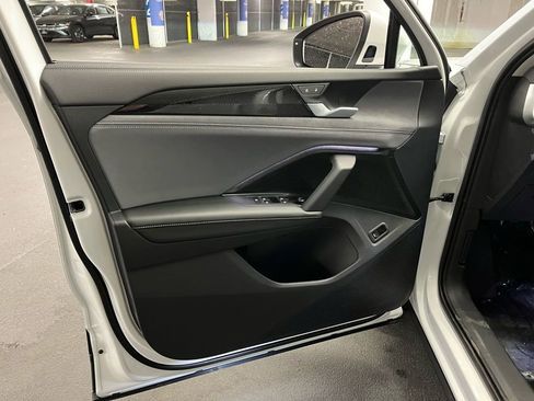 New 2026 Volkswagen Tiguan SE AWD/4WD image 18