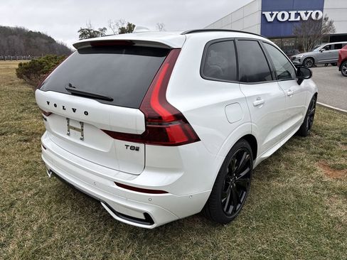 New 2026 Volvo XC60 T8 Ultra w/ Climate Package image 4